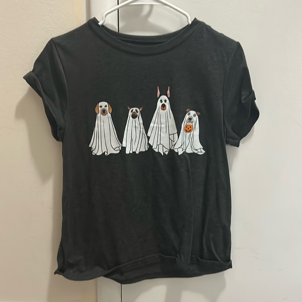 Women’s medium Halloween themed graphic tee